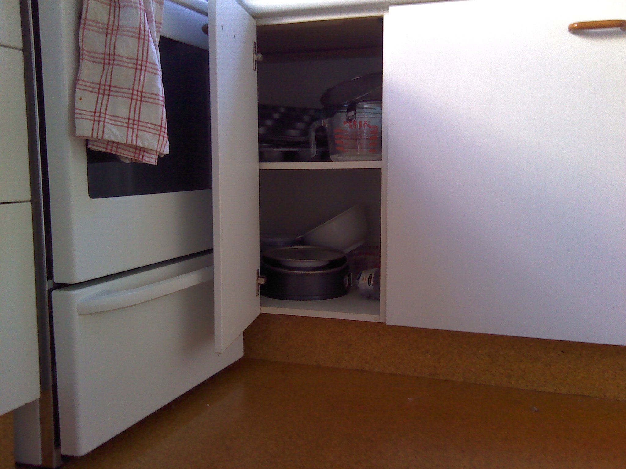 Infrared detected leak inside cupboard (2)